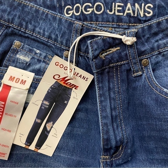 đť…şGOGO Distressed High-Rise Ankle Length Relaxed Fit Mom Jeans Size 5 New - Picture 2 of 6